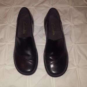 Clarks black casual loafer